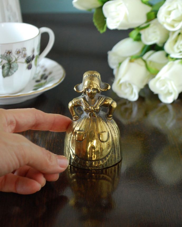 アンティーク雑貨 真鍮 ベル 大きさはこれくらいですモチーフや大きさもいろいろ。(k-4181-z)