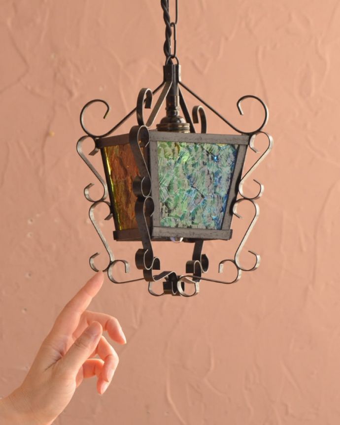 シャンデリアの灯り