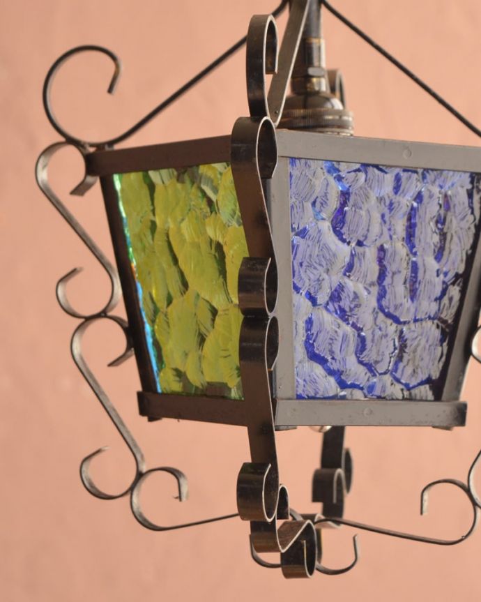 アンティークのシャンデリア