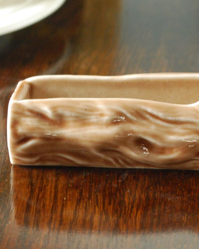 アンティーク 陶磁器の雑貨　アンティーク雑貨　アンティーク カードホルダー　飾って使って楽しむ小さなアンティークアンティークでしか手に入れることが出来ない美しい模様の陶磁器。(k-4218-z)