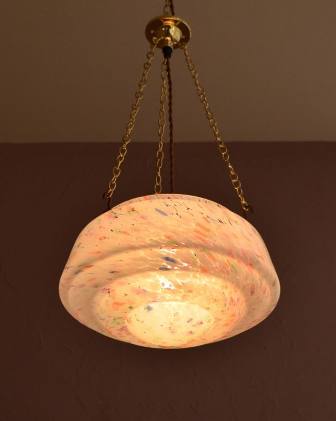 アンティーク照明の美しい灯り