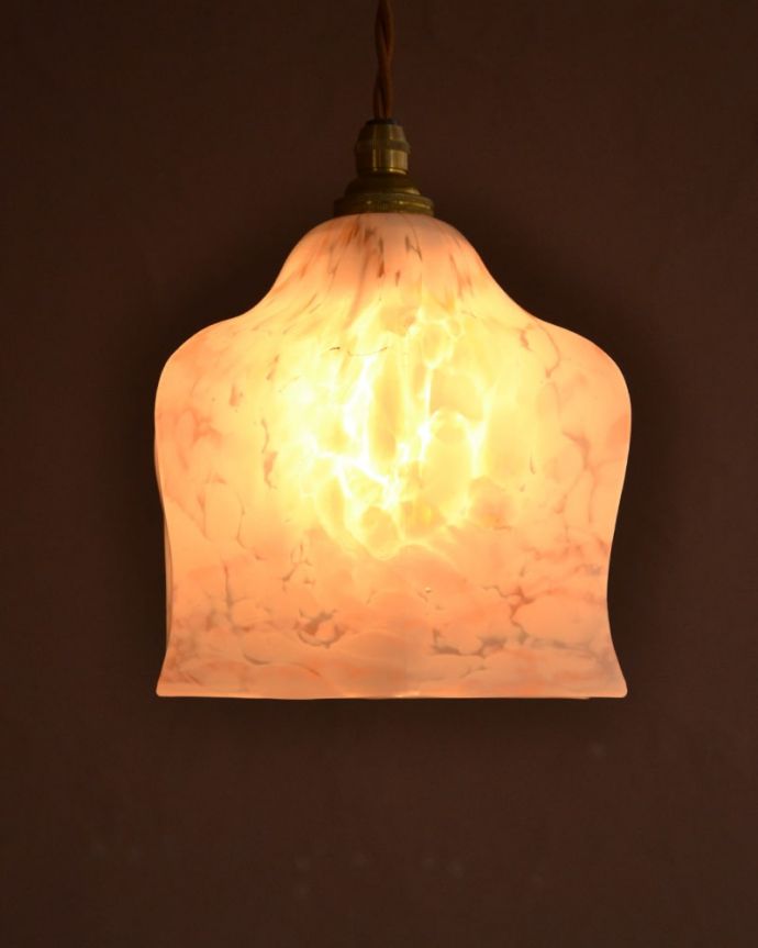 ペンダントライト　照明・ライティング　アンティーク シェード　。(k-4246-z)
