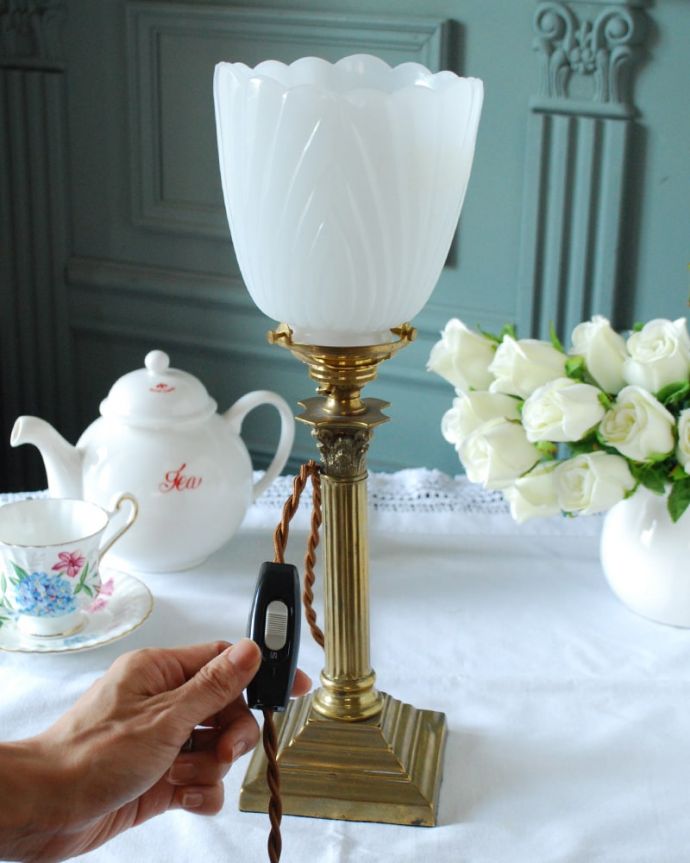 スタンドライト　照明・ライティング　アンティーク テーブルランプ　(k-4259-z)