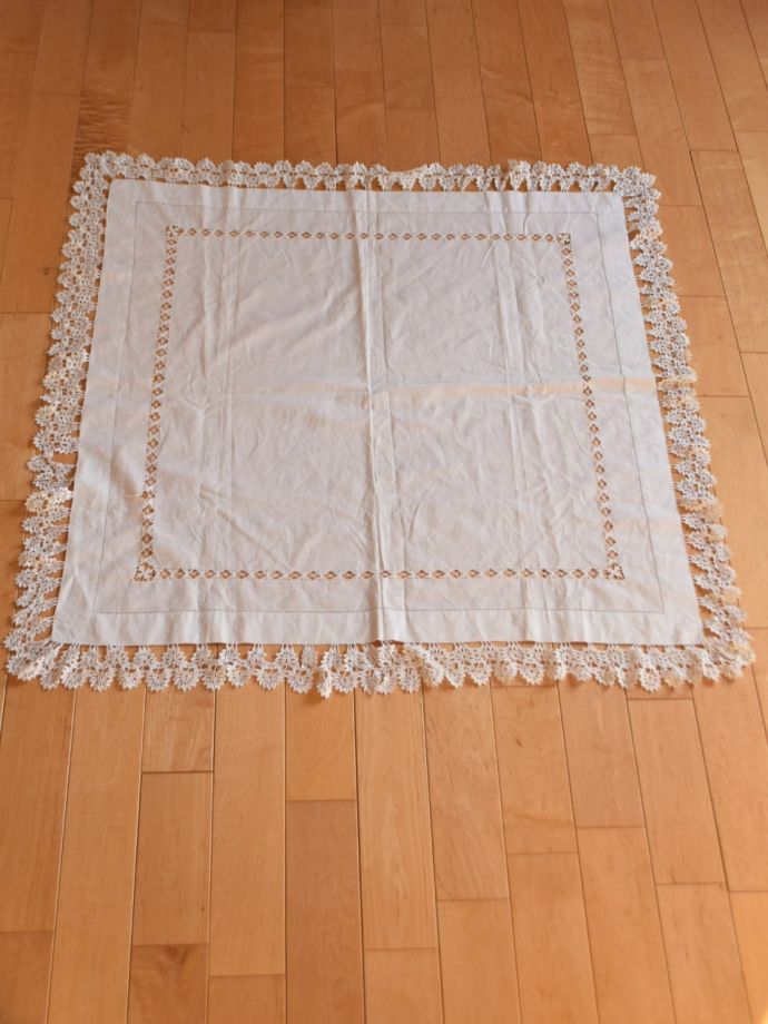 布のアンティーク雑貨