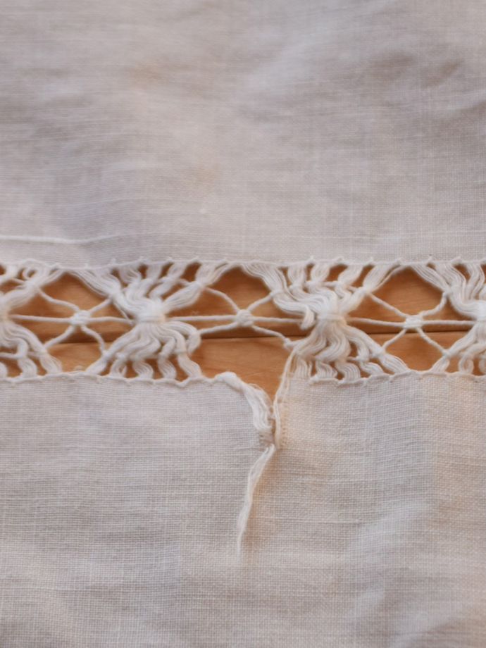 ほつれがあるのでSALE価格です