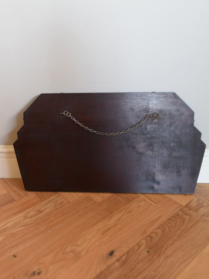 アンティークの鏡の裏