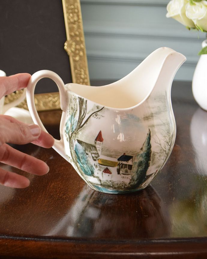 英国アンティークのおしゃれな食器