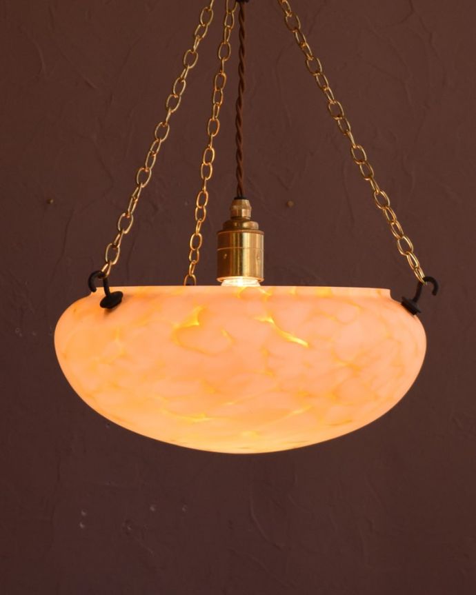 シャンデリア　照明・ライティング　アンティーク ハンギングボウル　お部屋の真ん中に見せ場を作ってくれる照明器具日本ではあまり見かけることが出来ないハンギングボウルはなかなか手に入らない人気の照明器具。(k-4451-z)