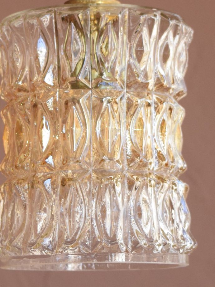 ペンダントライト　照明・ライティング　アンティーク シェード　アンティークらしいデザインこだわりたい方におススメのアンティークのシェード。(k-4490-z)