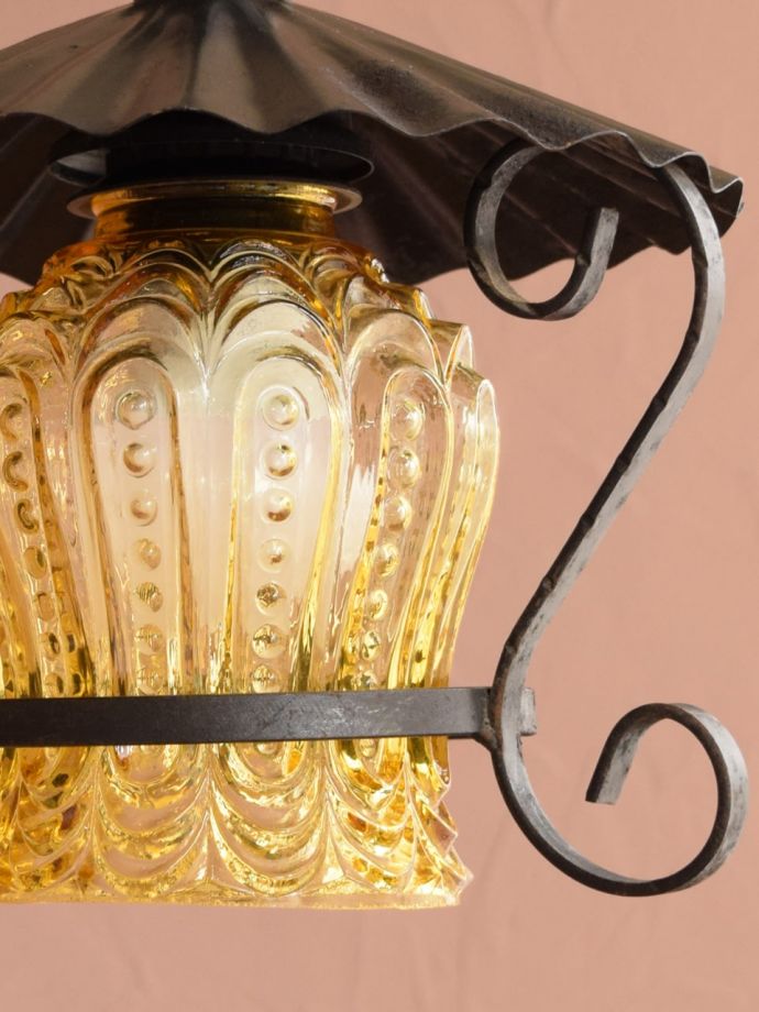 照明・ライティング アンティーク ペンダント しっかりオーバーホウルしましたHandleのシャンデリアはアンティーク専門の職人が時間をかけて日本仕様に修理しています。(k-4492-z)