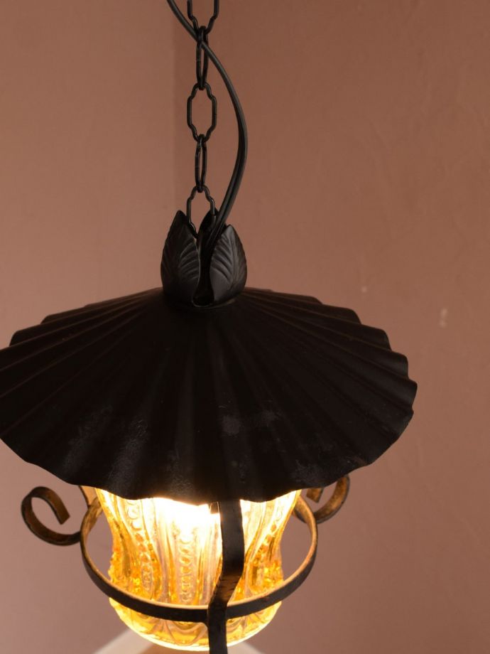 照明・ライティング アンティーク ペンダント しっかり選んできましたアンティークなので、写真に映らない欠けやキズがありますが、キレイなものを選んできました。(k-4492-z)