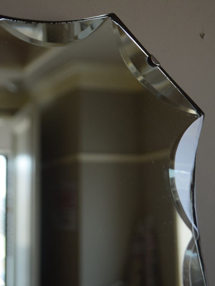 英国アンティークの美しい鏡