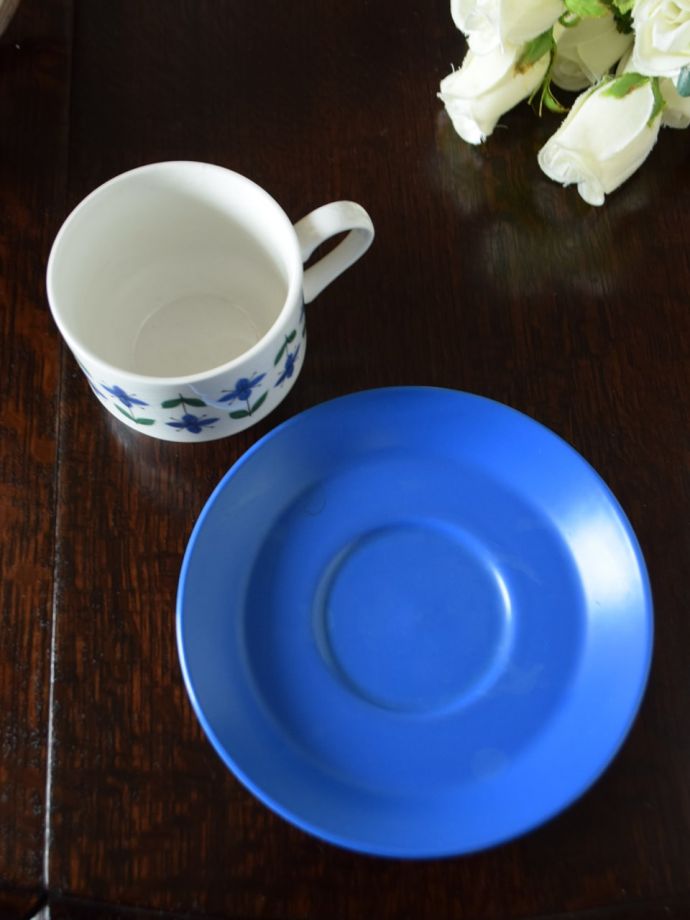 英国アンティークのおしゃれな食器