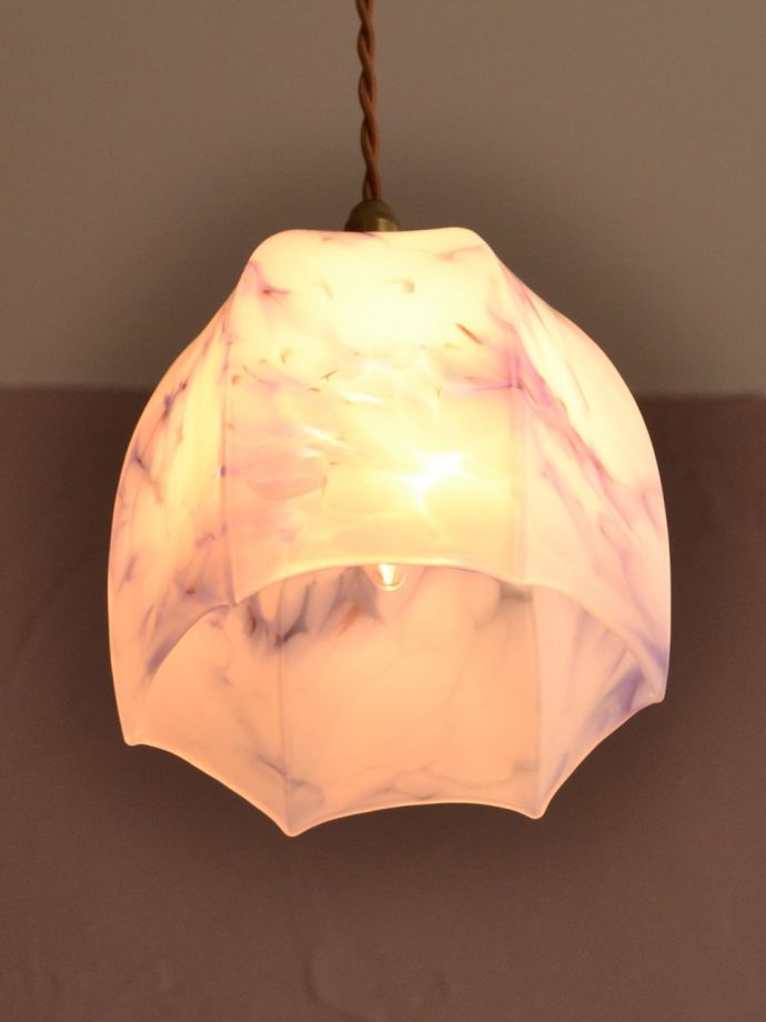 アンティーク照明の美しい灯り