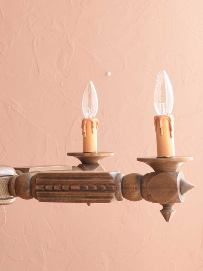 木製のシャンデリア