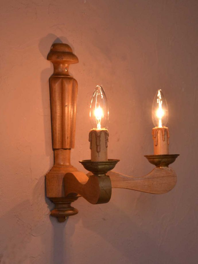 アンティークの壁付け照明
