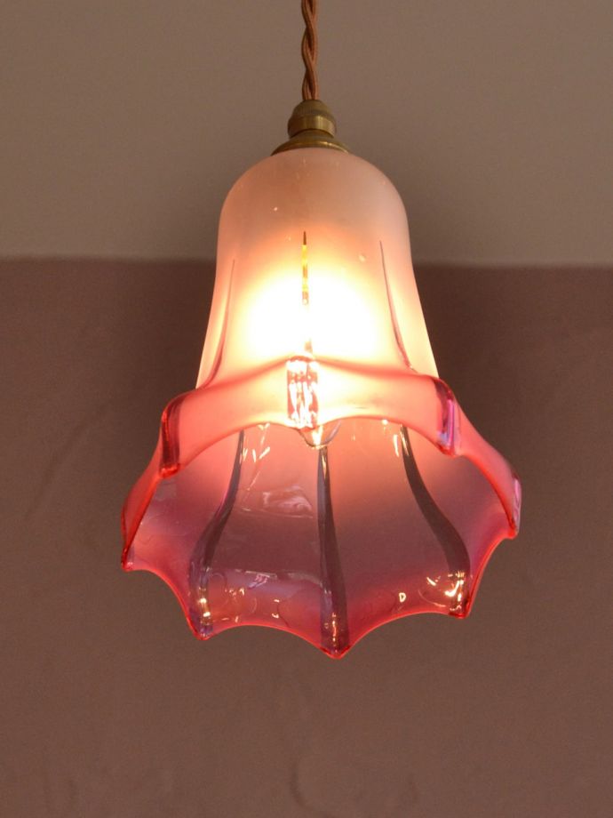 アンティーク照明の美しい灯り