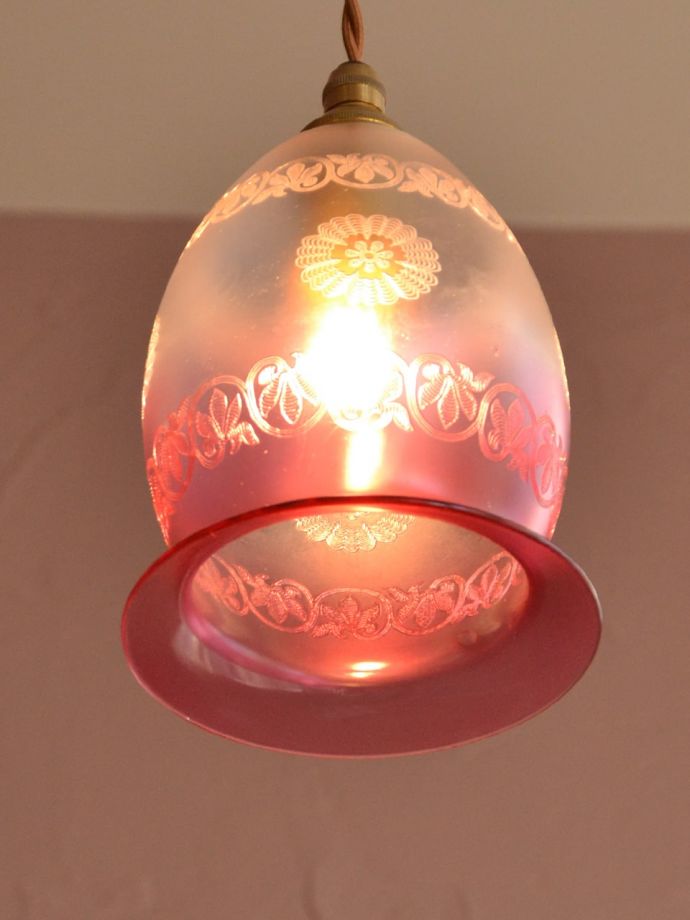 アンティーク照明の美しい灯り