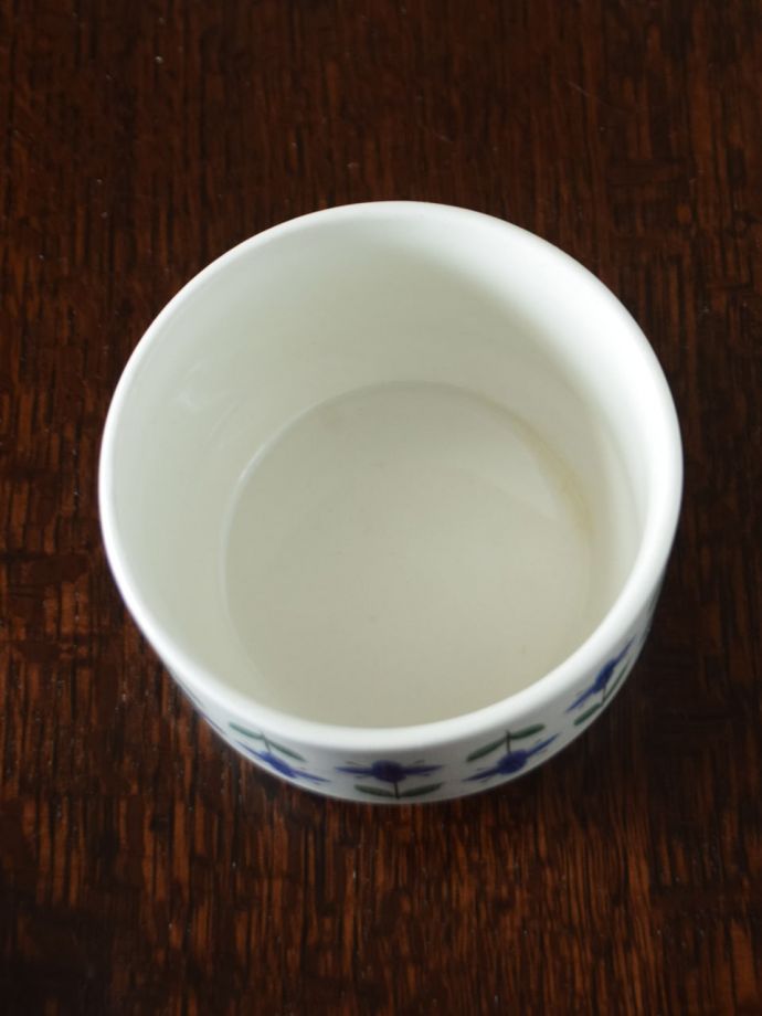 英国アンティークのおしゃれな食器