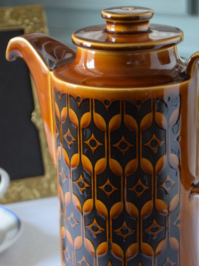 イギリスのビンテージ陶磁器、ホーンジーHORNSEAのエアルームのポット