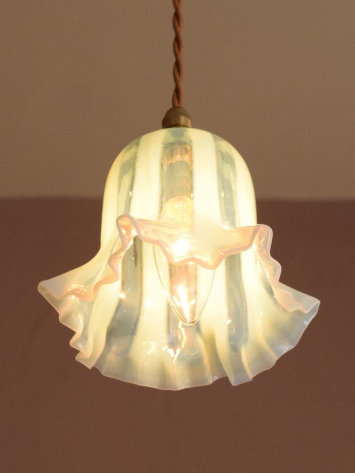 アンティーク照明の美しい灯り