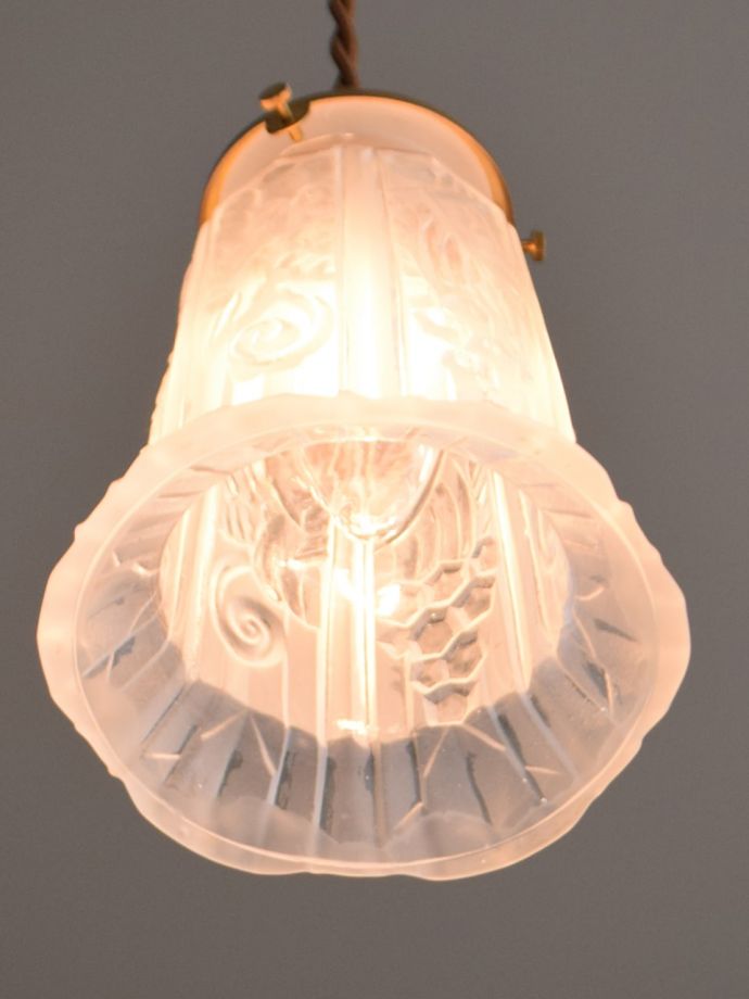 アンティーク照明の美しい灯り