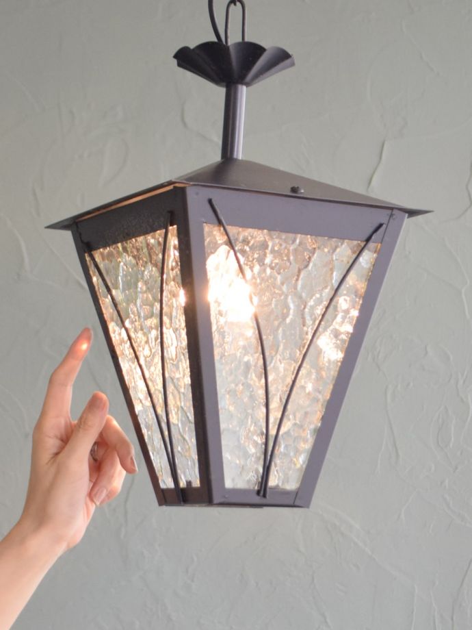 シャンデリアの灯り