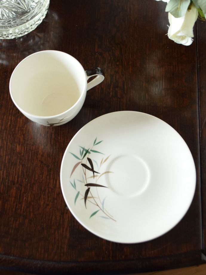ロイヤルドルトン（ROYAL DOULTON）バンブーのアンティークカップ