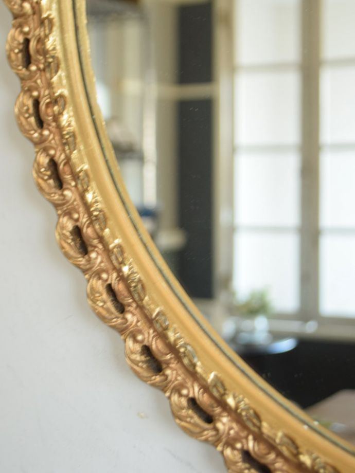 アンティークの鏡の装飾