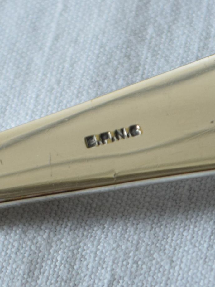 アンティークのシルバープレート