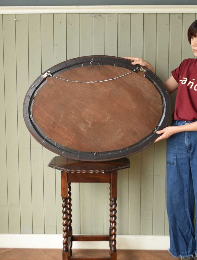 アンティークの鏡の裏