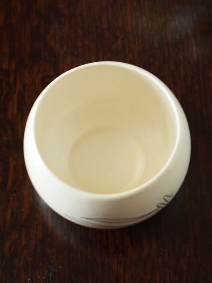 英国アンティークのおしゃれな食器