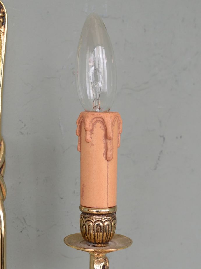 アンティークのおしゃれな壁付け照明、真鍮製の2灯ウォールランプ