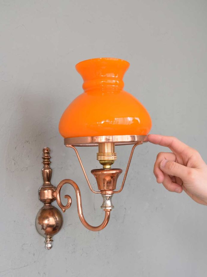 アンティークの壁付け照明