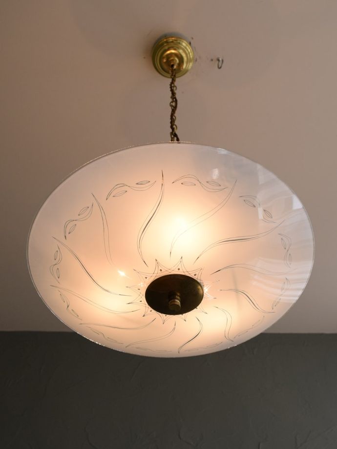 アンティーク照明の美しい灯り