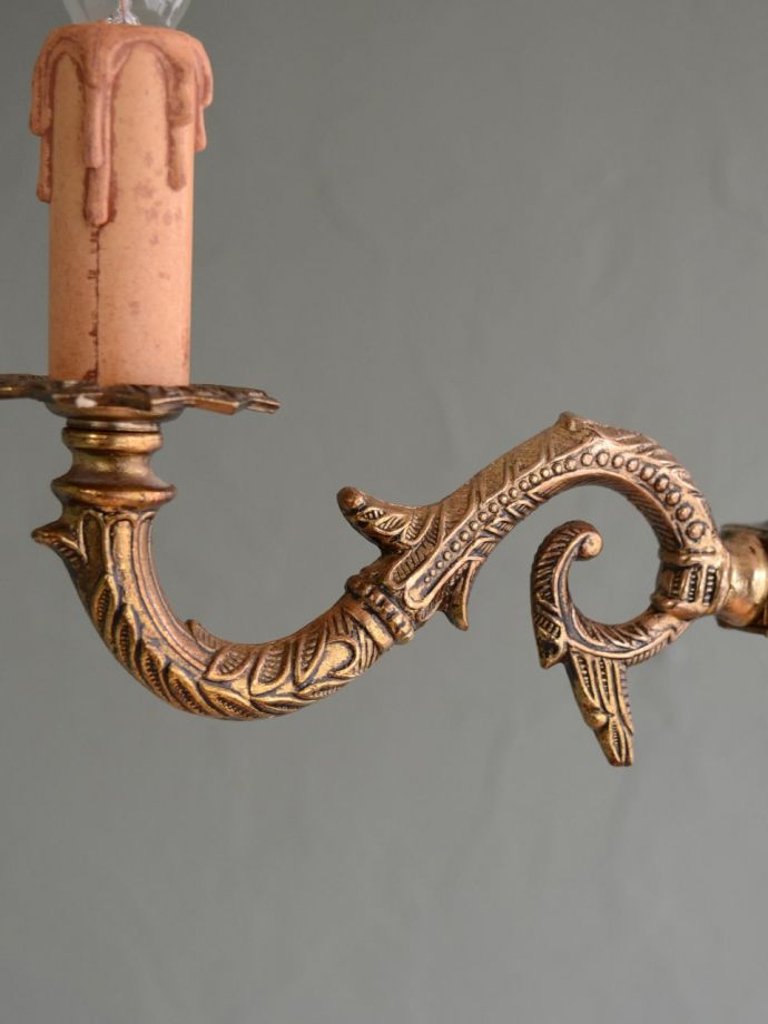 真鍮のシャンデリア