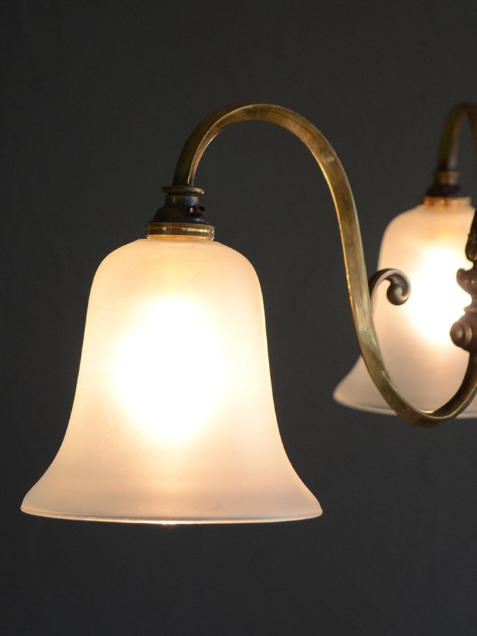 シャンデリアのガラスシェード