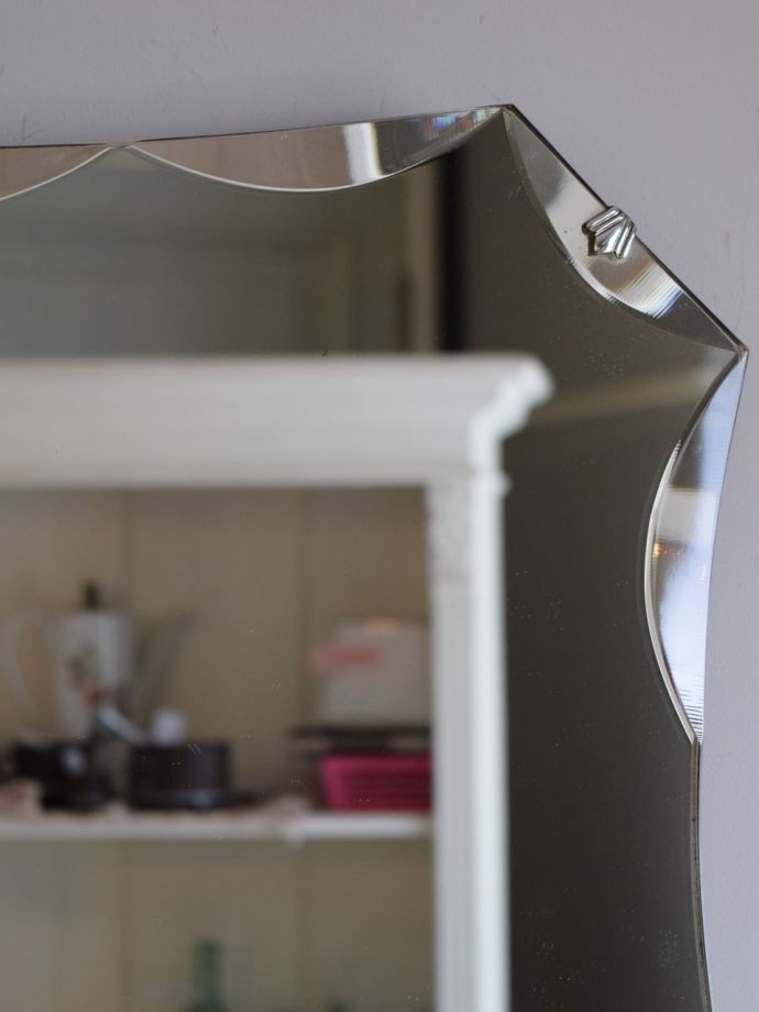 英国アンティークの美しい鏡