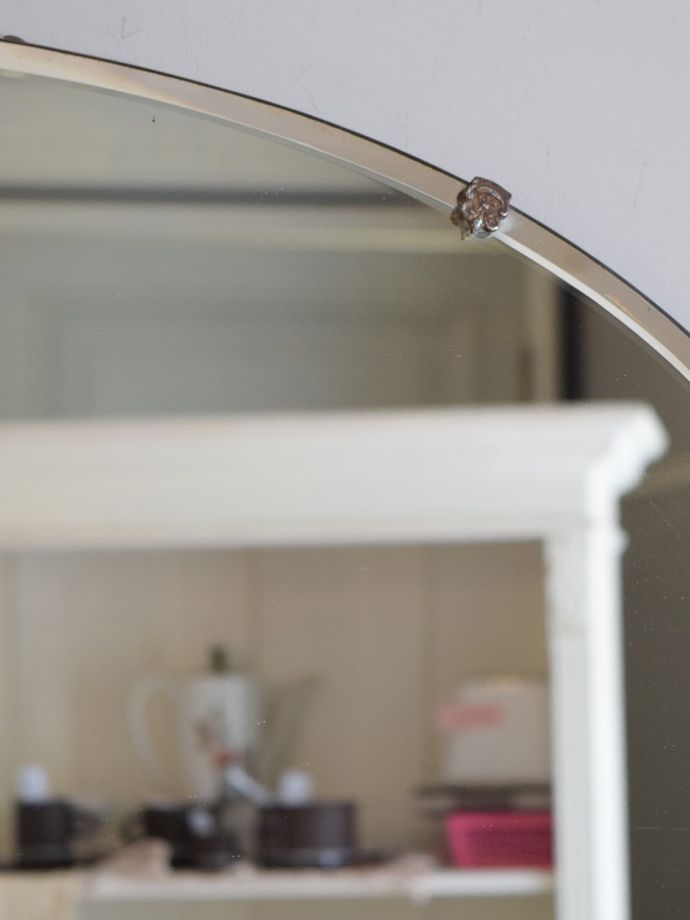 英国アンティークの美しい鏡