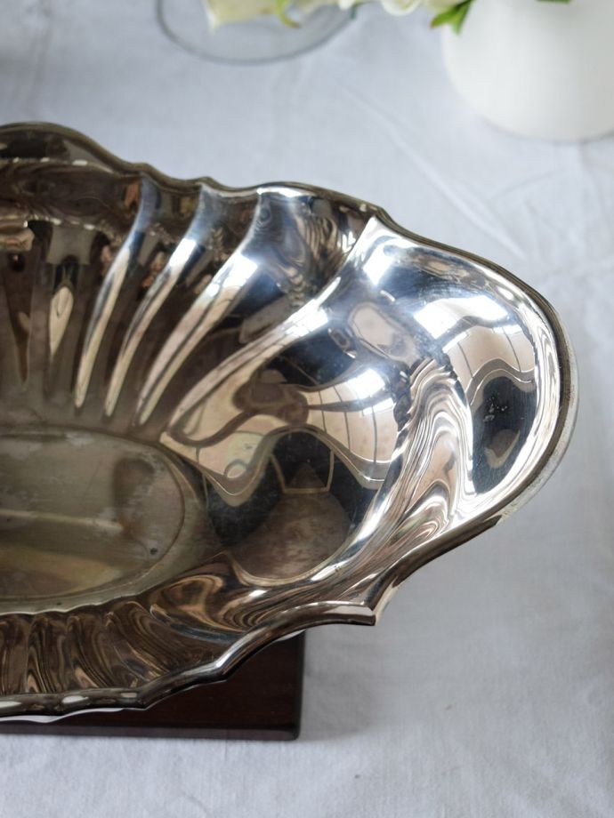 アンティークシルバーのコンポート