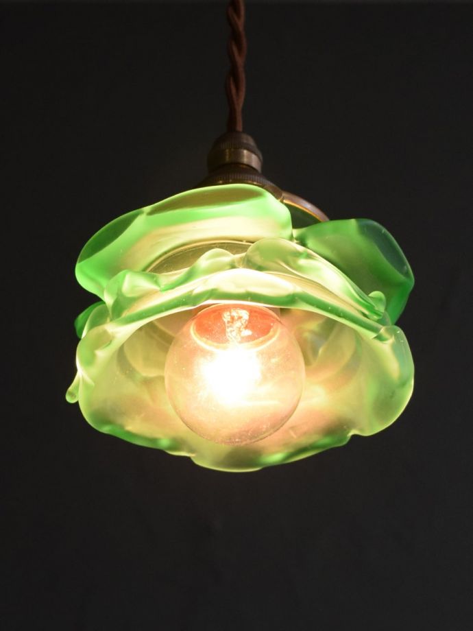 アンティーク照明の美しい灯り