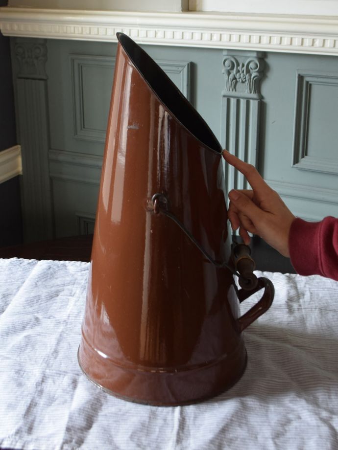 おしゃれな傘立てにいかが?