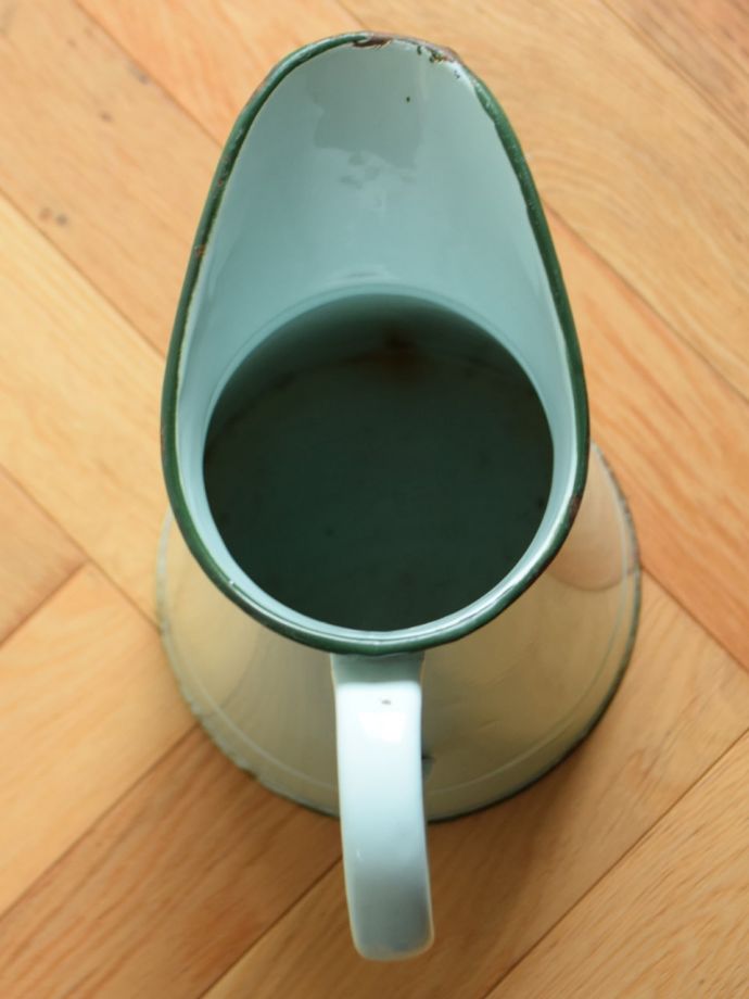 アンティークのホーロー雑貨