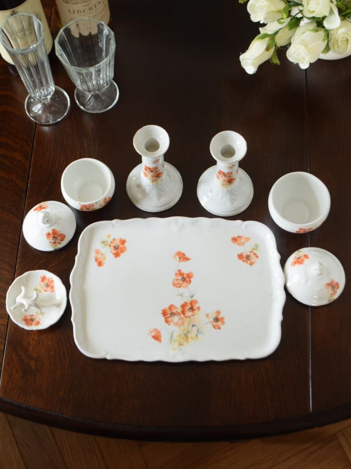 トリンケットセットを全てセットでお届します