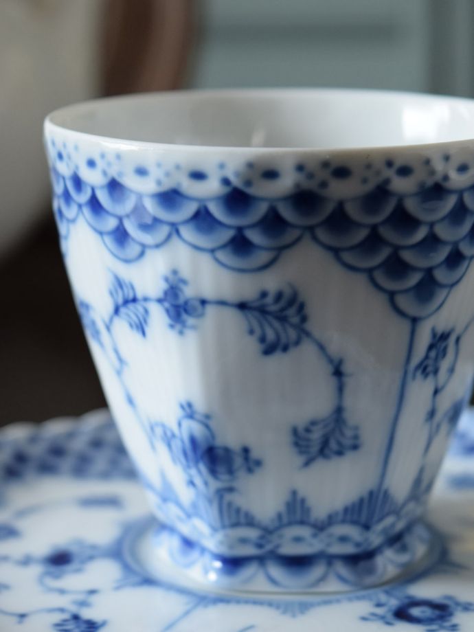 ロイヤルコペンハーゲンのカップ＆ソーサー、ブルーフルーテッドフル