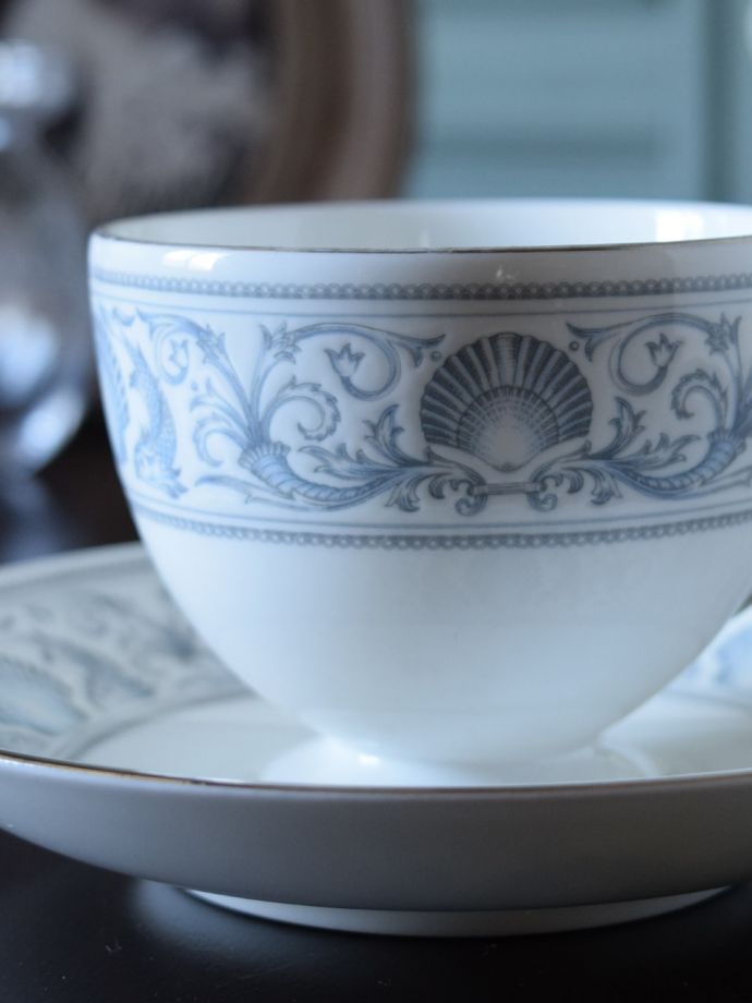 ウェッジウッドの「ドルフィンホワイト」