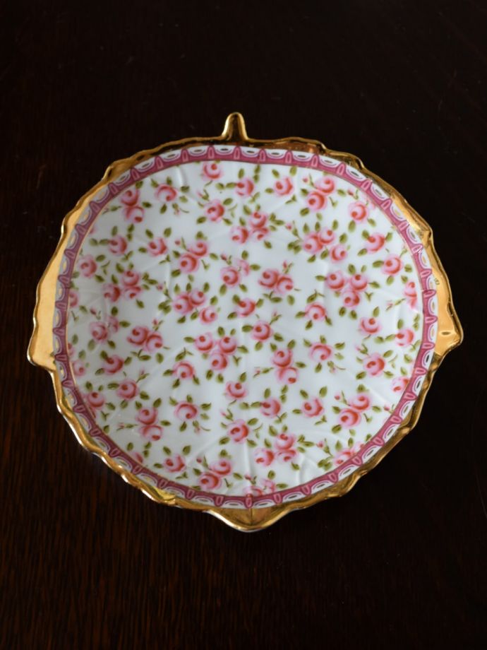 英国アンティークのおしゃれな食器