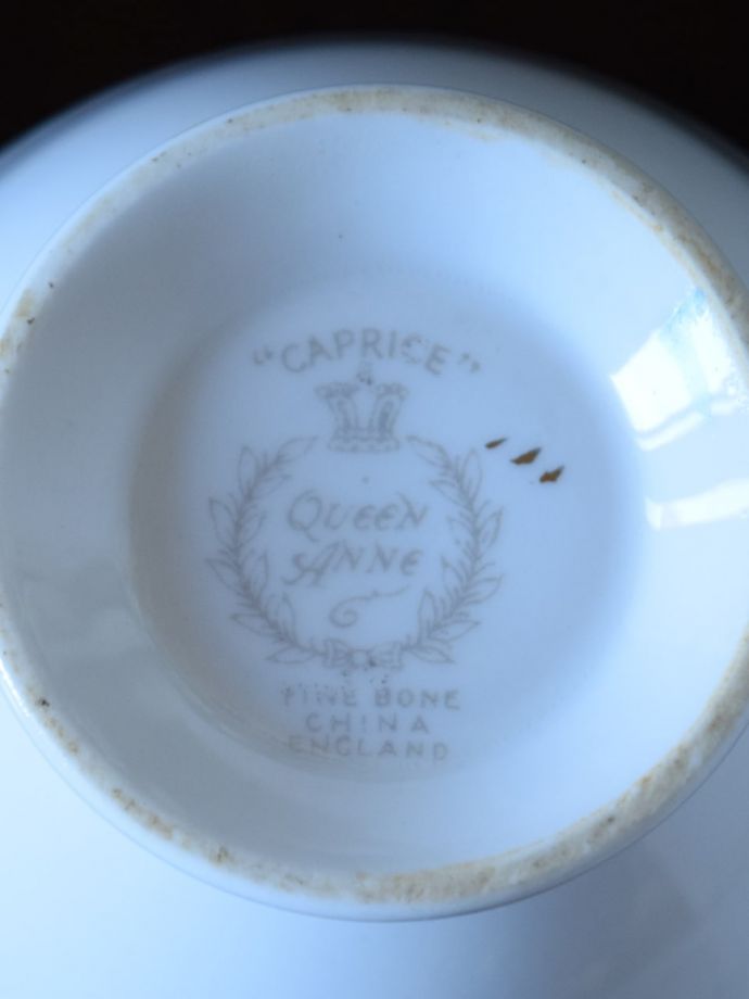 クィーンアンのバックスタンプ