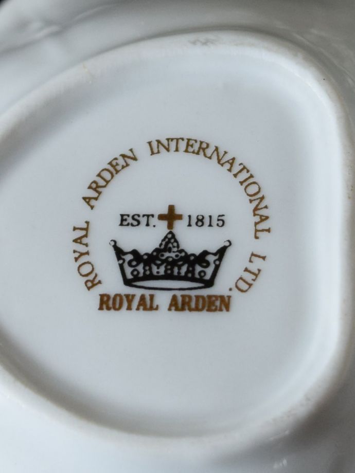ROYAL ARDENのバックスタンプ