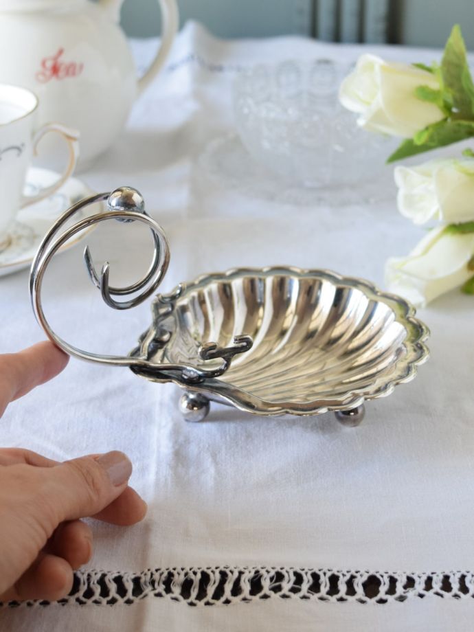 英国アンティークの銀製品